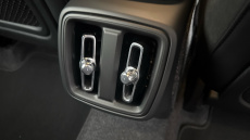 Volvo XC40 2.0 B4P Plus Dark 5dr Auto Petrol Estate